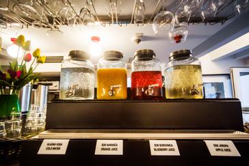 Hotel Garden | Zagreb | breakfast-drink-corner-hotel-zagreb