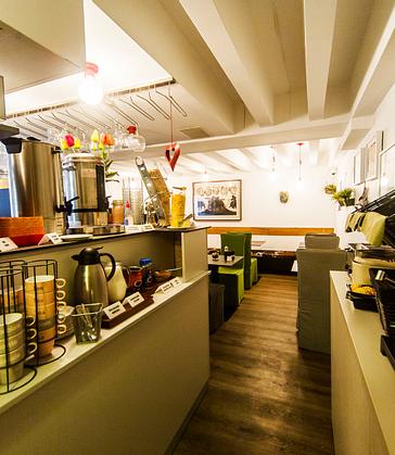 Hotel Garden | Zagreb | hotel-garden-zagreb-buffet-corner-detail-coffee-station