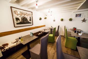 Hotel Garden | Zagreb | tables-hotel-garden-zagreb